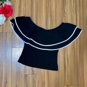 MITTO | CUTE OFF SHOULDER TOP